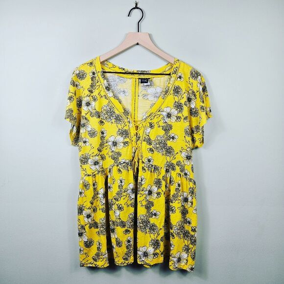 Torrid Floral Babydoll Slub Front Blouse – Yellow M/L - Picture 1 of 7